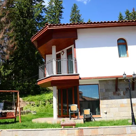 2 Bedroom, 2 Showeroom Suitable For A Family Skication And Remote Working
