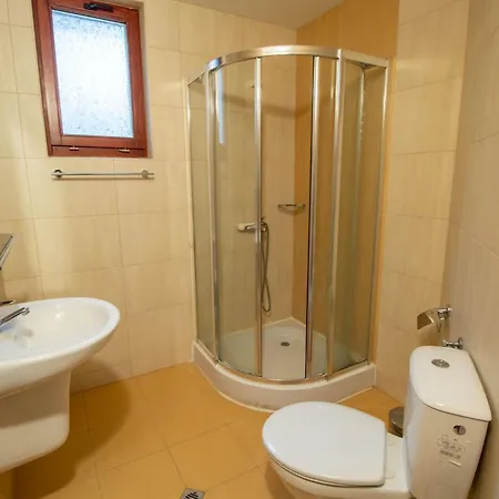 2 Bedroom, 2 Showeroom Suitable For A Family Skication And Remote Working * Pamporovo