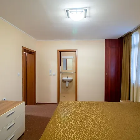 2 Bedroom, 2 Showeroom Suitable For A Family Skication And Remote Working Alpehytte Pamporovo